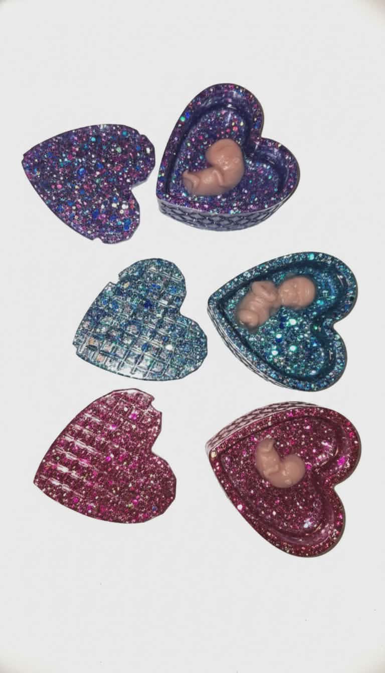 Fetus Memorial Heart – Pregnancy Loss Keepsake – Handmade Resin Memorial – Miscarriage Remembrance – Baby Loss Memorial