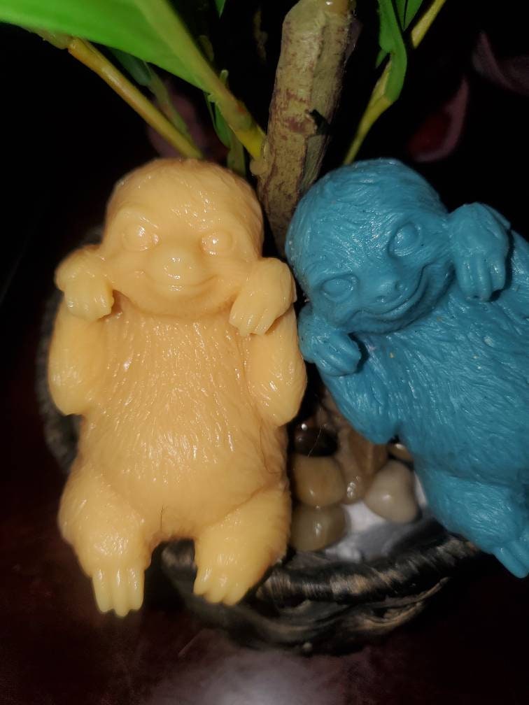 Silicone baby sloth 4" open eyes
