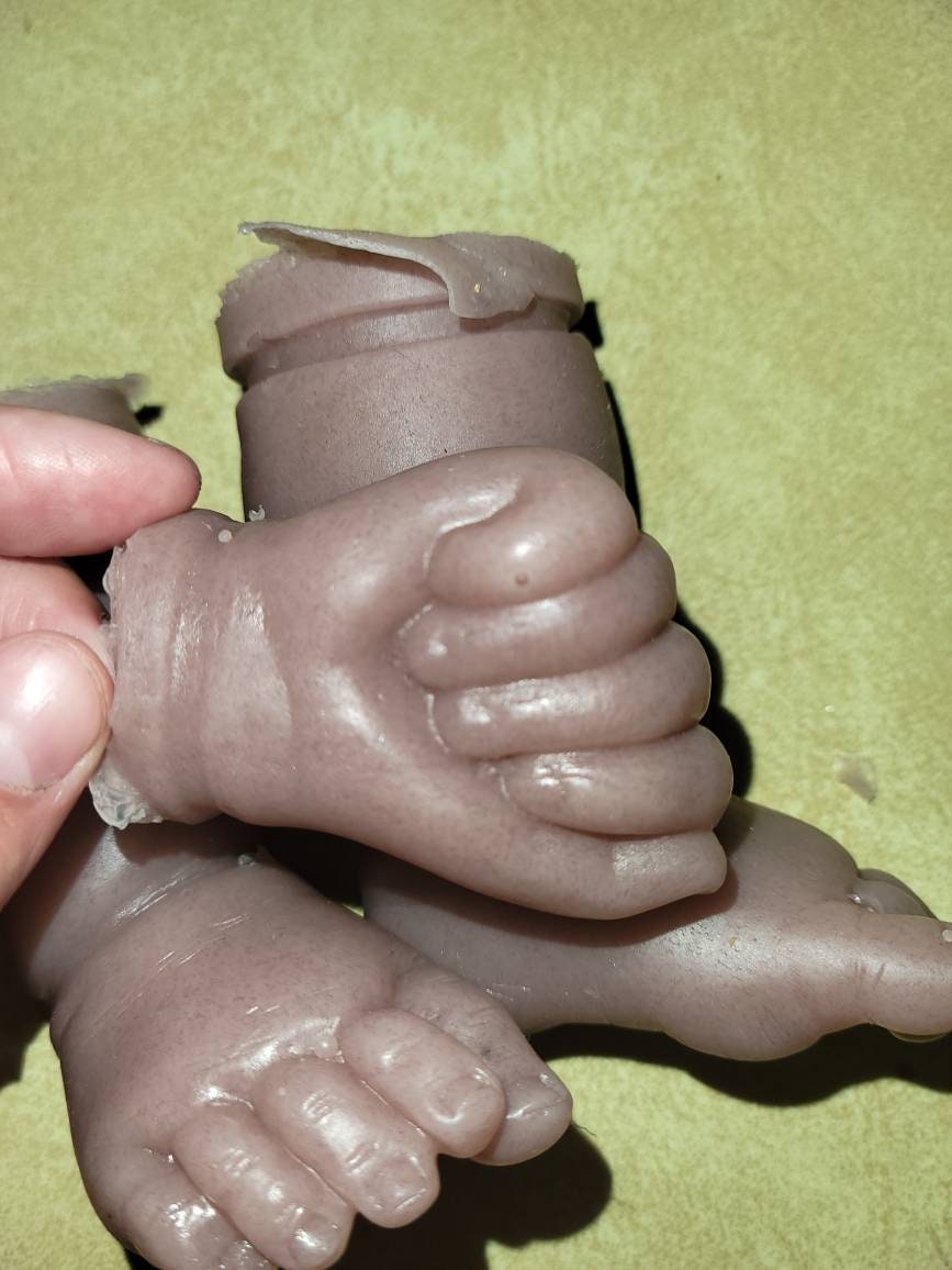 1/4 silicone baby hands for cloth body baby