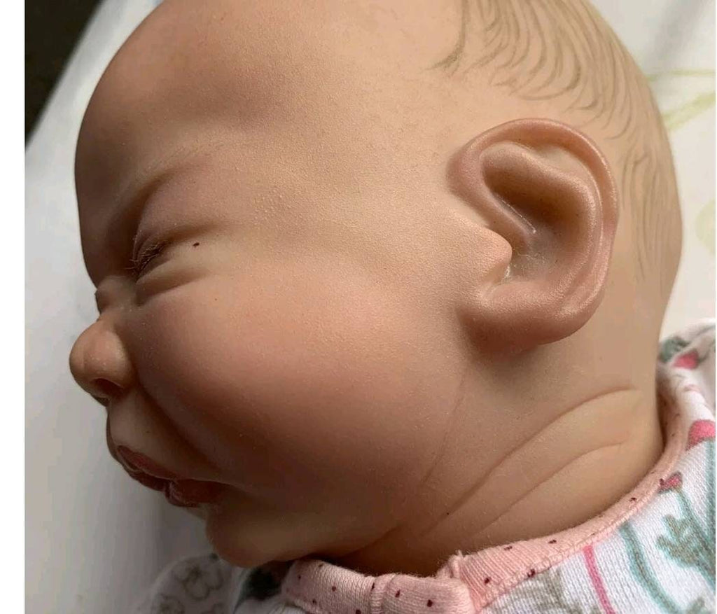 Silicone art doll head for cuddle art doll demi or with limbs