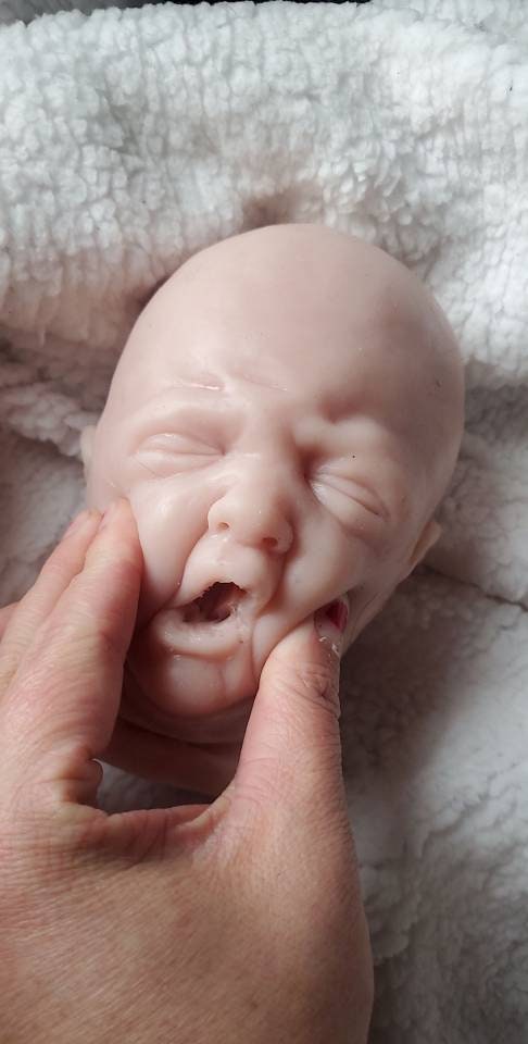 Crying silicone baby head pearl for 16" body