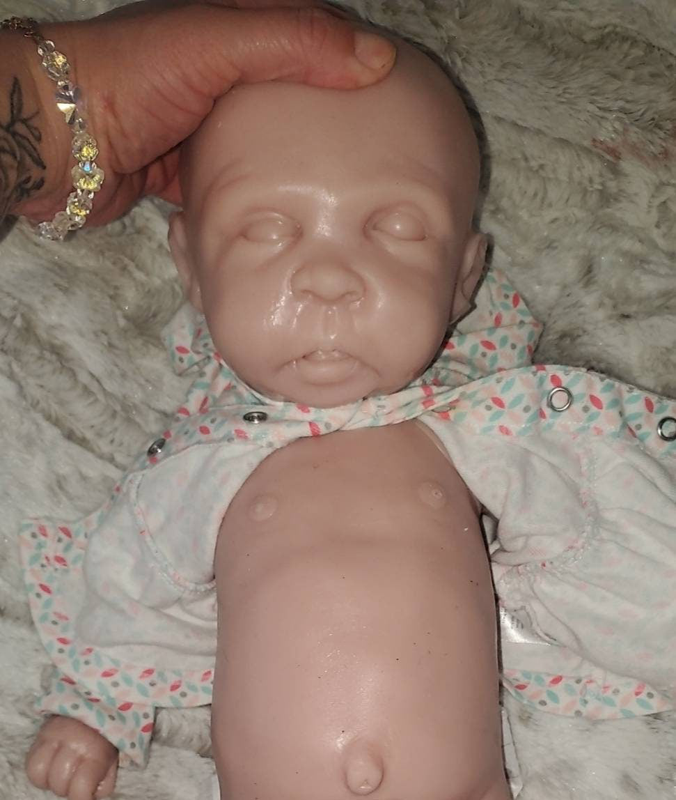 Full body silicone art doll 21" newborn