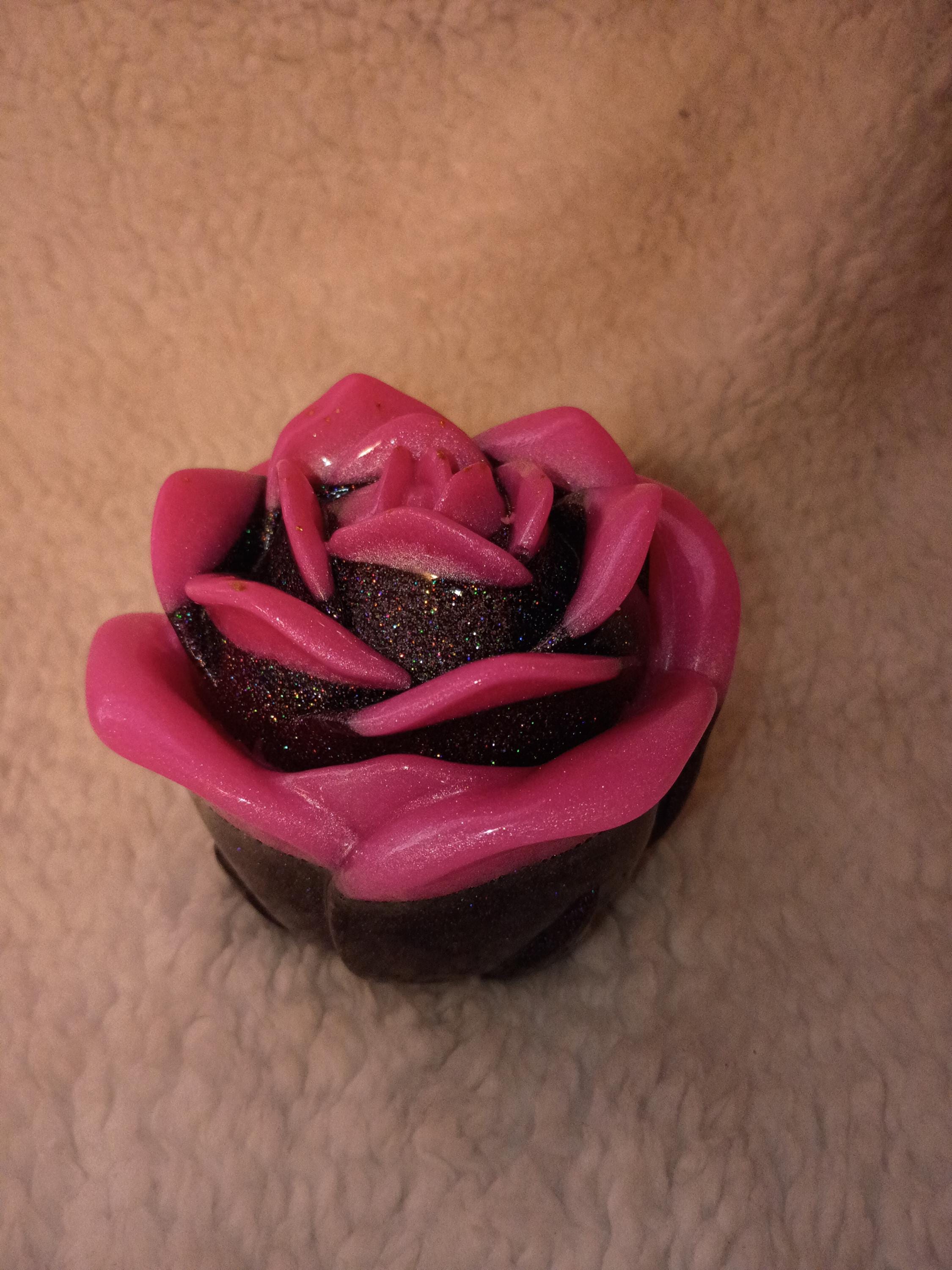 glitter, shimmer or solid Resin rose candle