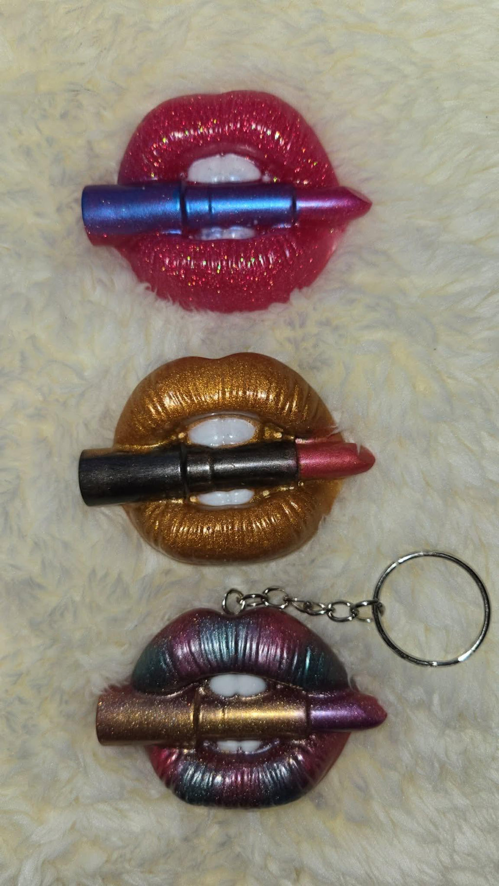 resin lip keychain
