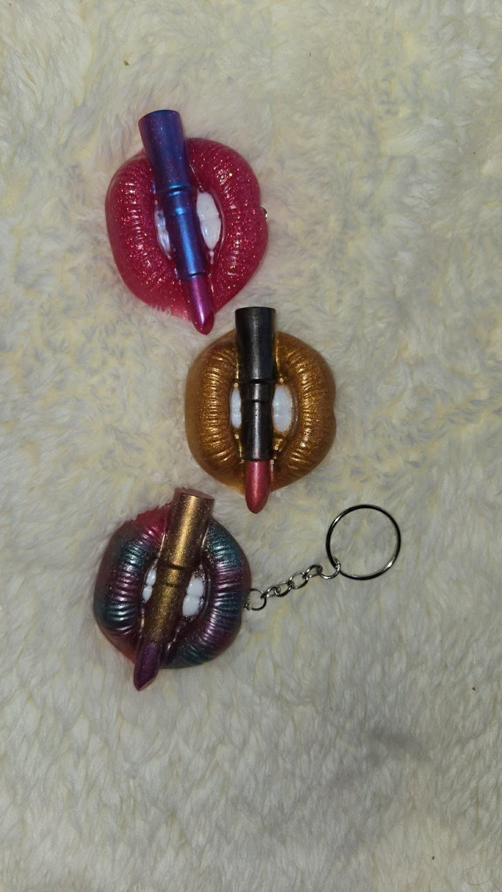 resin lip keychain