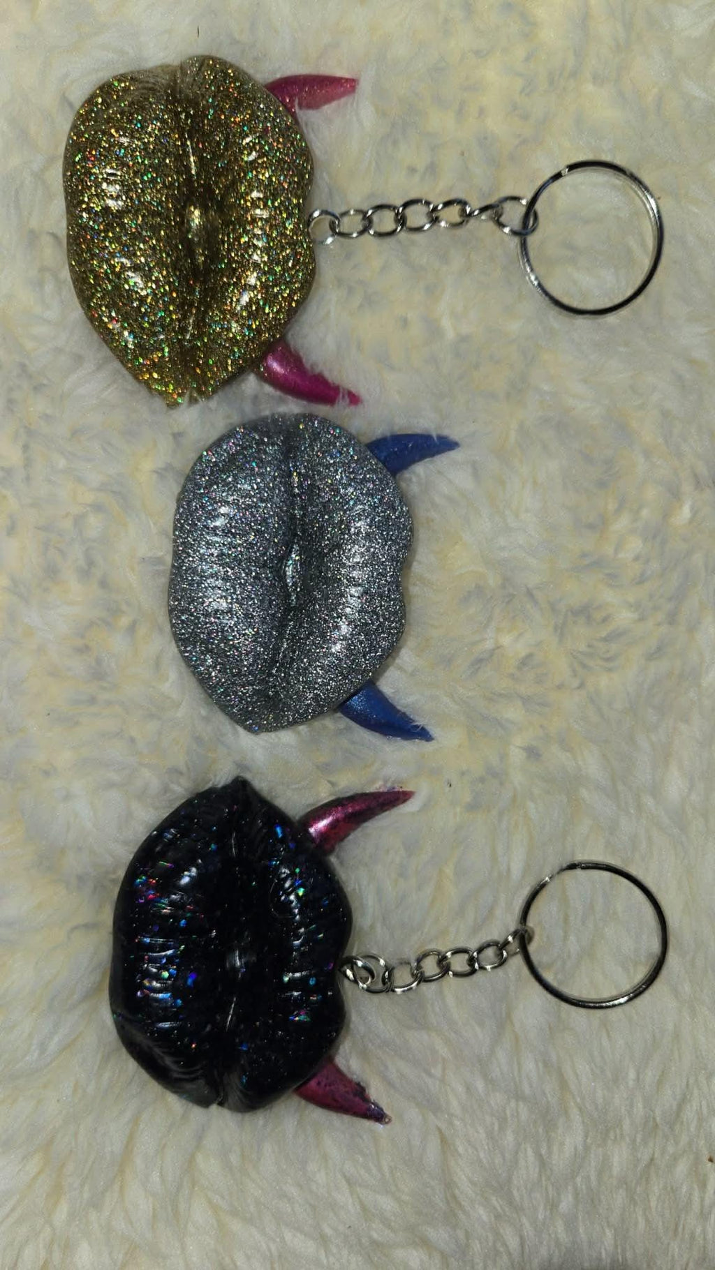 resin lip keychain