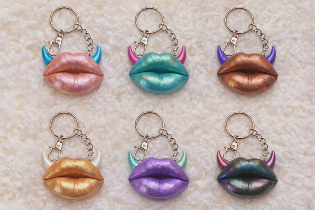 resin lip keychain