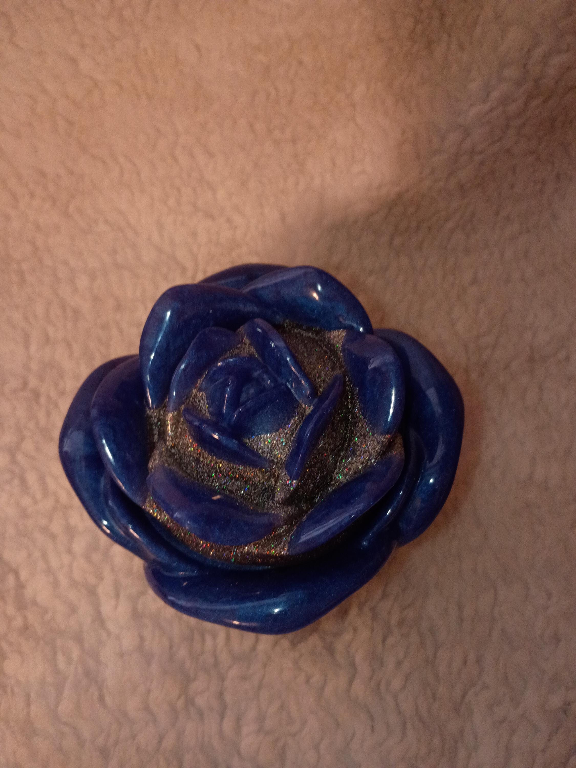 glitter, shimmer or solid Resin rose candle