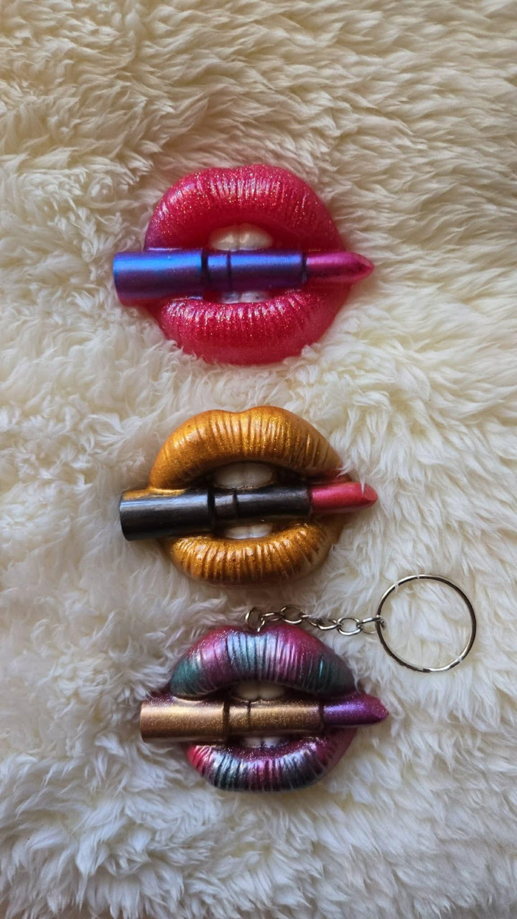 resin lip keychain