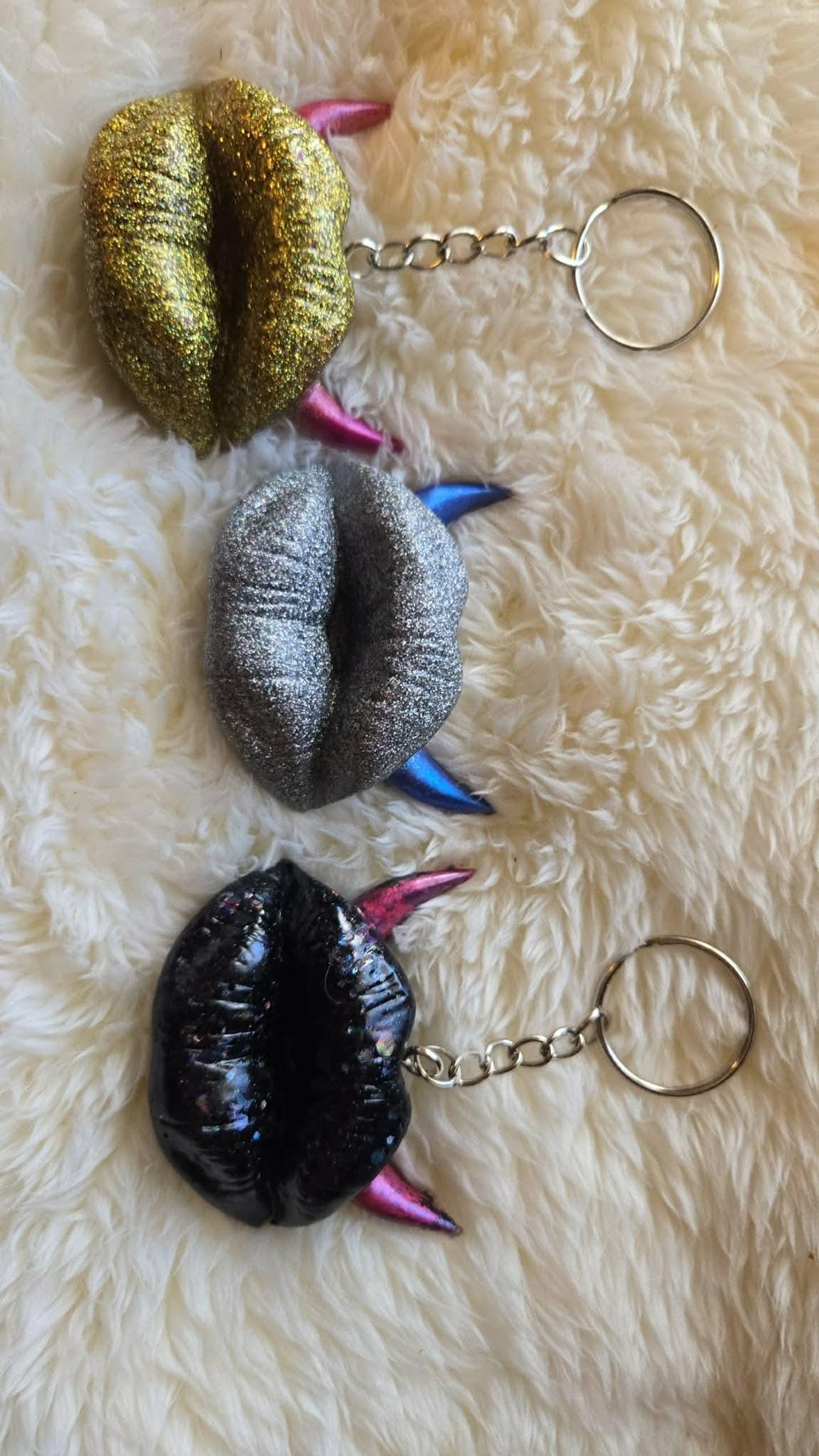 resin lip keychain