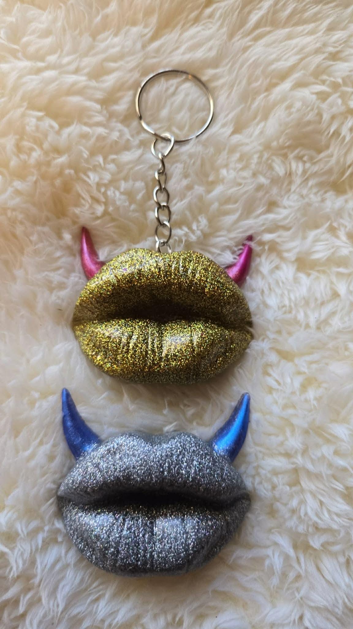 resin lip keychain