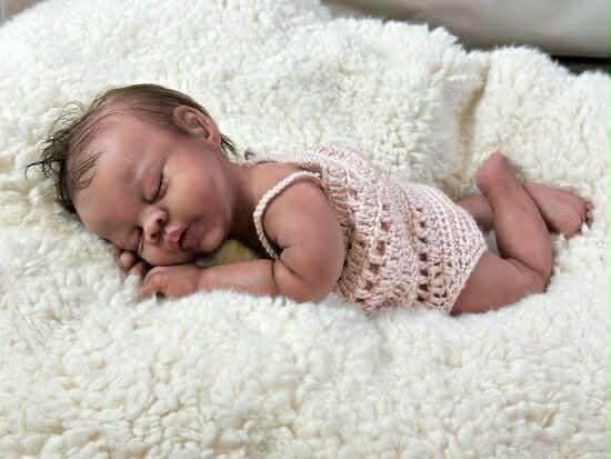 Full body silicone art doll girl or boy newborn art doll  21 Jamie Lynn powers Ariana