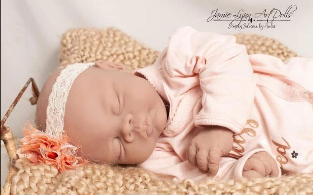 Full body silicone art doll girl or boy newborn art doll  21 Jamie Lynn powers Ariana